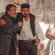 A vén bakancsos és a fia a huszár